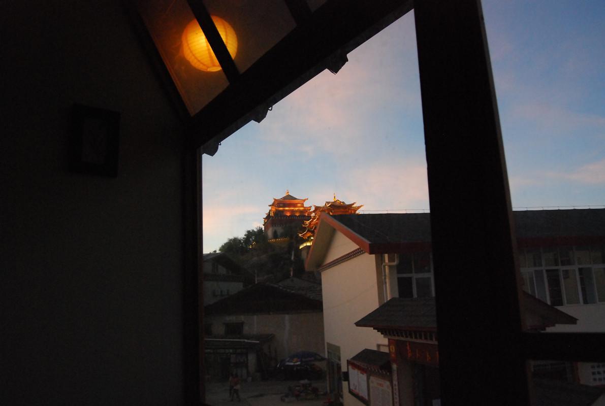 Apartament Huksum House Deqen Zewnętrze zdjęcie